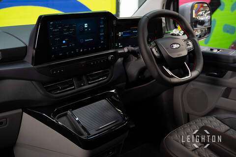 Ford Transit Custom 2.5 320 232ps PHEV Auto Double Cab L2 - N5400