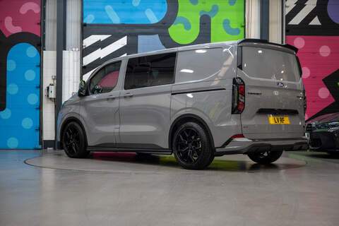 Ford Transit Custom 2.5 320 232ps PHEV Auto Double Cab L1 - N15628