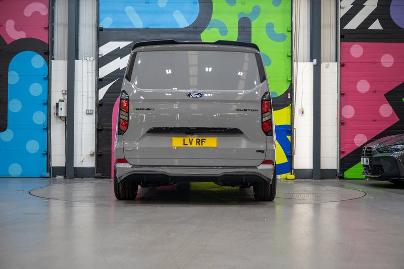 Ford Transit Custom 2.5 320 232ps PHEV Auto Double Cab L1 - N15628