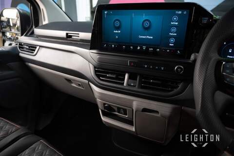 Ford Transit Custom 2.5 320 232ps PHEV Auto Double Cab L1 - N5374