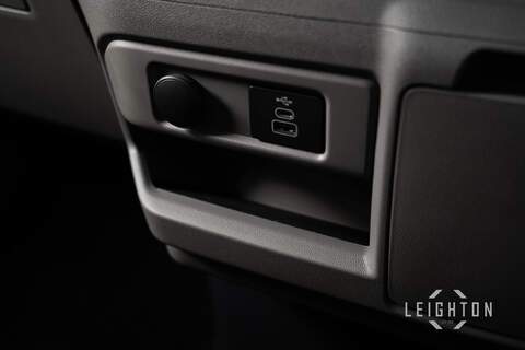 Ford Transit Custom 2.5 320 232ps PHEV Auto Double Cab L1 - N5374