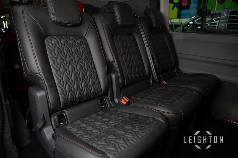 Volkswagen Transporter 2.0 T32 170ps Diesel Auto Kombi SWB - N5982