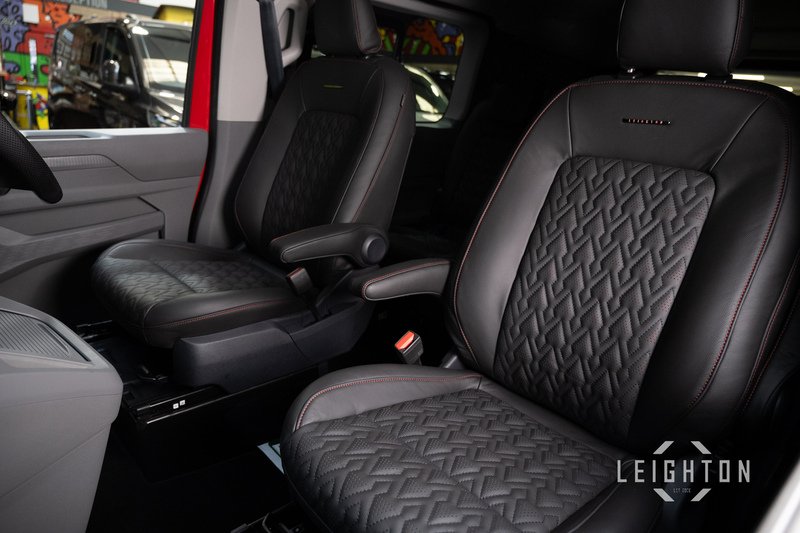Volkswagen Transporter 2.0 T32 170ps Diesel Auto Kombi SWB - N5982