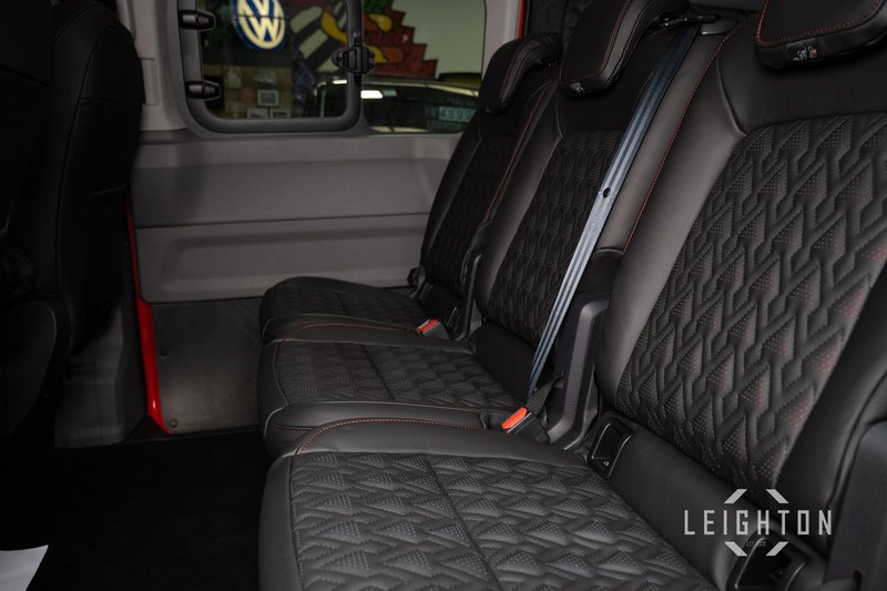 Volkswagen Transporter 2.0 T32 170ps Diesel Auto Kombi SWB - N5982