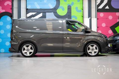 Ford Transit Custom 2.5 320 232ps Auto PHEV Panel Van L1 - N5684