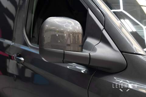 Ford Transit Custom 2.5 320 232ps Auto PHEV Panel Van L1 - N5684