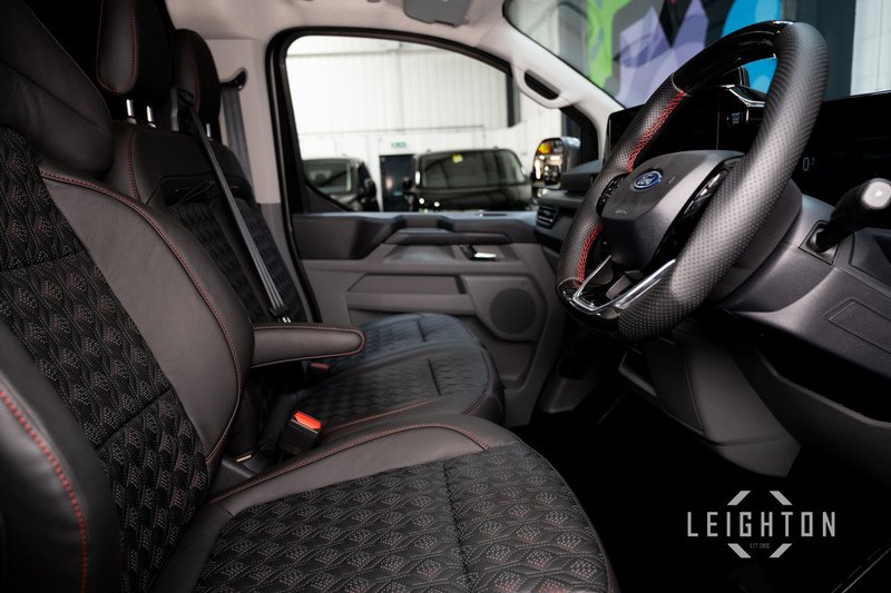 Ford Transit Custom 2.5 320 232ps Auto PHEV Panel Van L1 - N5684