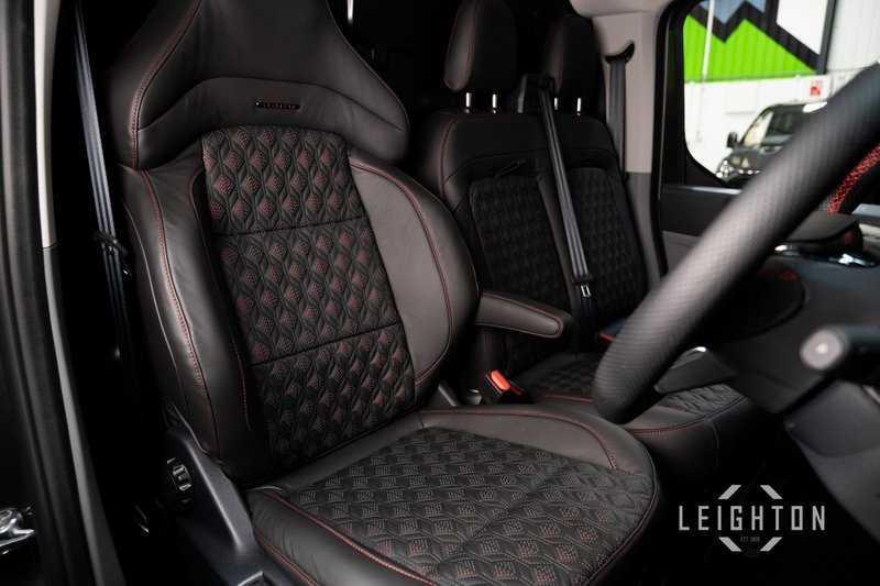 Ford Transit Custom 2.5 320 232ps Auto PHEV Panel Van L1 - N5684