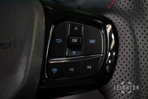 Ford Transit Custom 2.5 320 232ps Auto PHEV Panel Van L1 - N5684