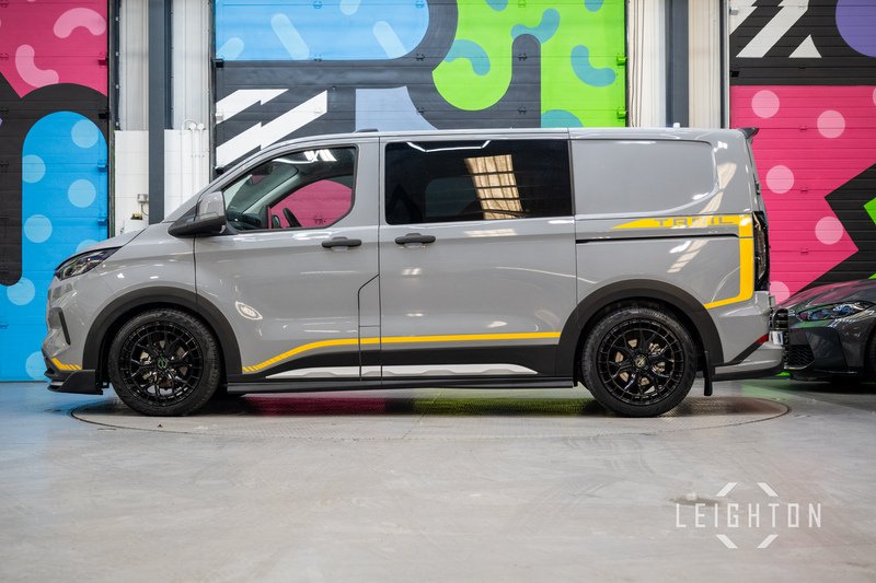 Ford Transit Custom TRAIL 2.0 320 150ps Diesel Manual Double Cab L1 - N5836