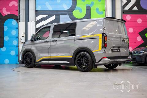 Ford Transit Custom TRAIL 2.0 320 150ps Diesel Manual Double Cab L1 - N5836