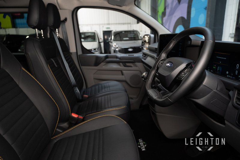 Ford Transit Custom TRAIL 2.0 320 150ps Diesel Manual Double Cab L1 - N5836