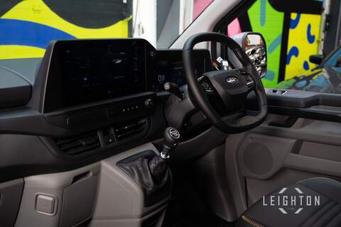 Ford Transit Custom TRAIL 2.0 320 150ps Diesel Manual Double Cab L1 - N5836