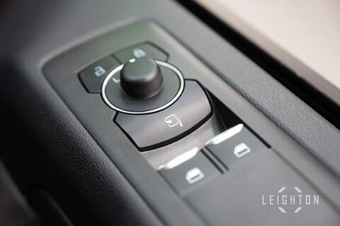 Ford Transit Custom 2.5 320 232ps Auto PHEV Double Cab L1 - N5828