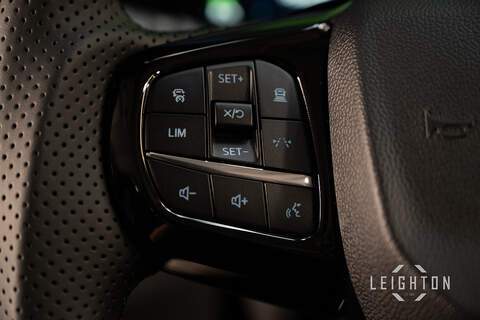 Ford Tourneo Custom 2.5 340 232ps PHEV Auto Tourneo L1 - N5908