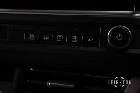 Volkswagen Transporter 2.0 T32 170ps Diesel Auto Kombi SWB - N5924
