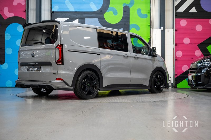 Volkswagen Transporter 2.0 T32 170ps Diesel Auto Kombi SWB - N5927