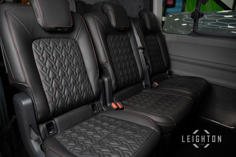 Volkswagen Transporter 2.0 T32 170ps Diesel Auto Kombi SWB - N5927