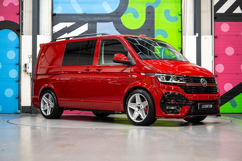 Volkswagen Transporter 2024 T6.1 T32 SWB 2.0BiTDI 204PS DSG Kombi LV-R  Pack Cherry Red