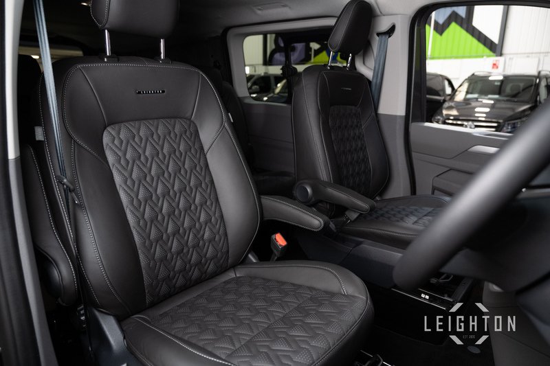 Volkswagen Transporter 2.0 T32 150ps Diesel 4M Auto Kombi LWB - N5930