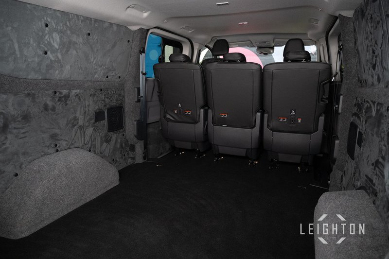 Volkswagen Transporter 2.0 T32 150ps Diesel 4M Auto Kombi LWB - N5931