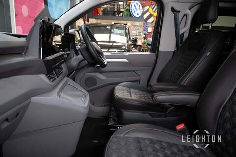 Volkswagen Transporter 2.0 T32 150ps Diesel 4M Auto Kombi LWB - N5931