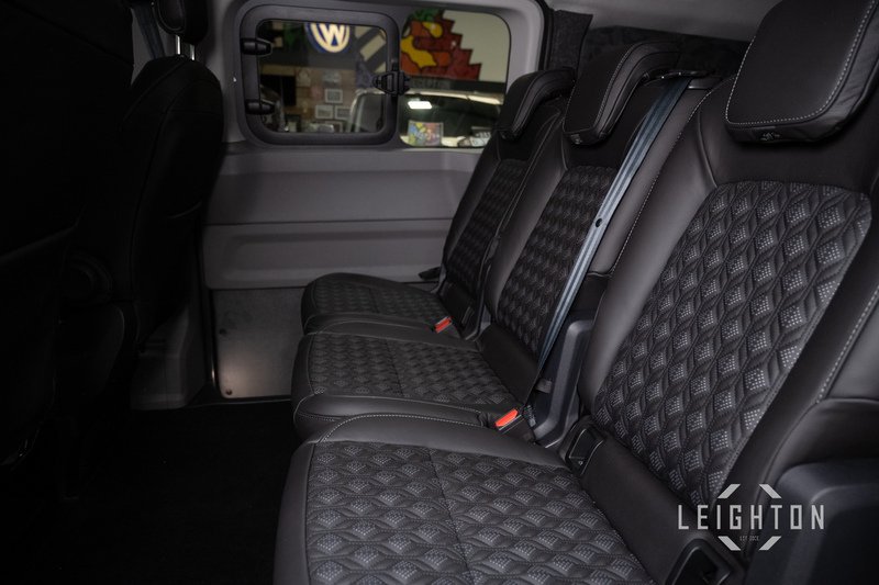 Volkswagen Transporter 2.0 T32 150ps Diesel 4M Auto Kombi LWB - N5931