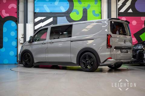 Volkswagen Transporter 2.0 T32 150ps Diesel 4M Auto Kombi LWB - N5932