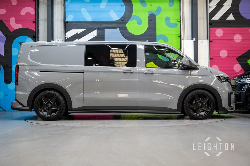 Volkswagen Transporter 2.0 T32 150ps Diesel 4M Auto Kombi LWB - N5932