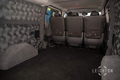 Volkswagen Transporter 2.0 T32 150ps Diesel 4M Auto Kombi LWB - N5932