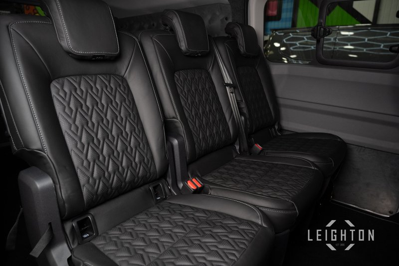 Volkswagen Transporter 2.0 T32 150ps Diesel 4M Auto Kombi LWB - N5932