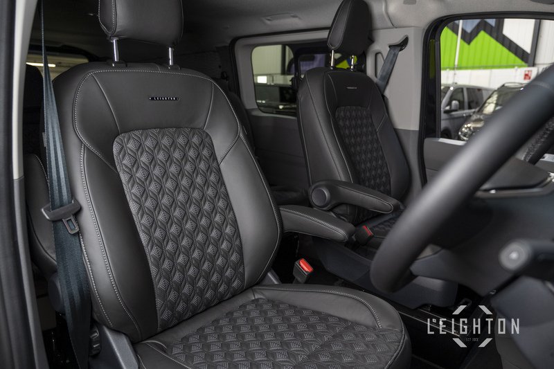 Volkswagen Transporter 2.0 T32 170PS Diesel Auto Kombi LWB - N5935