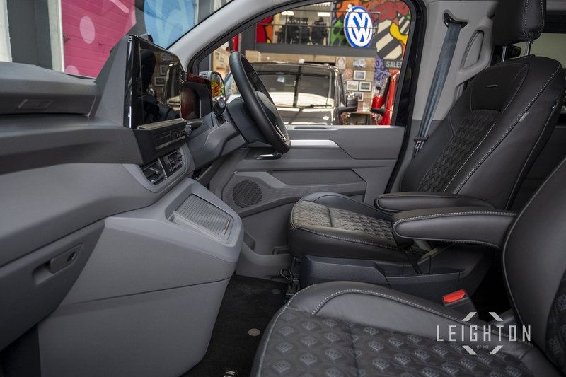 Volkswagen Transporter 2.0 T32 170PS Diesel Auto Kombi LWB - N5935