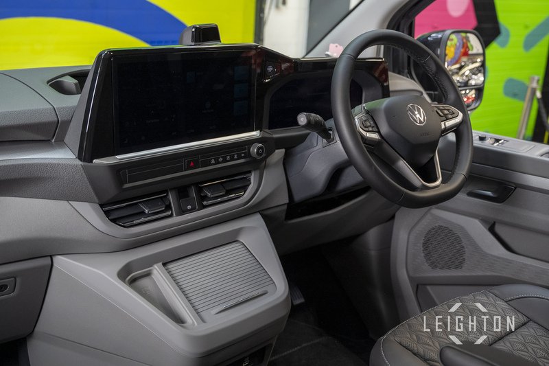 Volkswagen Transporter 2.0 T32 170PS Diesel Auto Kombi LWB - N5935