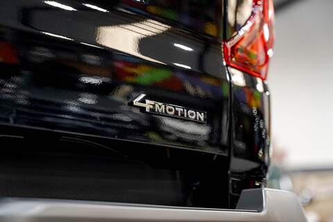 Volkswagen Amarok 2024 PANAMERICANA 10sp 3.0TDI 240PS Automatic 4MOTION Midnight Black - N5939