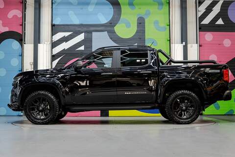Volkswagen Amarok 2024 PANAMERICANA 10sp 3.0TDI 240PS Automatic 4MOTION Midnight Black - N5940