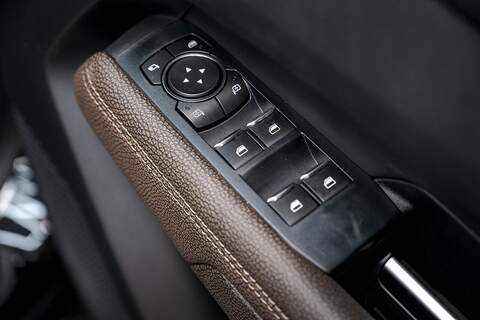 Volkswagen Amarok 2024 PANAMERICANA 10sp 3.0TDI 240PS Automatic 4MOTION Midnight Black - N5940