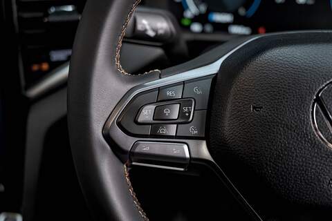 Volkswagen Amarok 2024 PANAMERICANA 10sp 3.0TDI 240PS Automatic 4MOTION Midnight Black - N5940