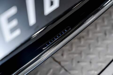 Volkswagen Transporter 2.0 T32 Diesel 204PS DSG 4MOTION Kombi SWB - N5943