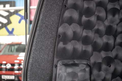 Volkswagen Transporter 2.0 T32 Diesel 204PS DSG 4MOTION Kombi SWB - N5943