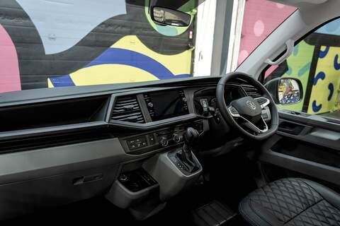 Volkswagen Transporter 2.0 T32 Diesel 204PS DSG 4MOTION Kombi SWB - N5943