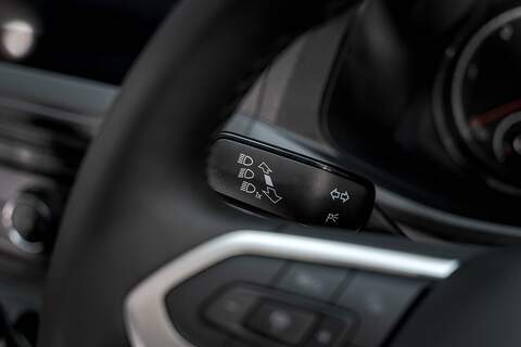 Volkswagen Transporter 2.0 T32 Diesel 204PS DSG 4MOTION Kombi SWB - N5943