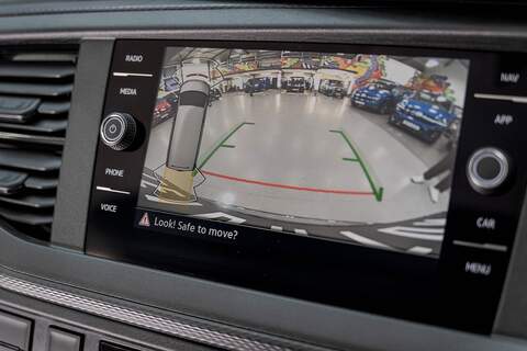 Volkswagen Transporter 2.0 T32 Diesel 204PS DSG 4MOTION Kombi SWB - N5943