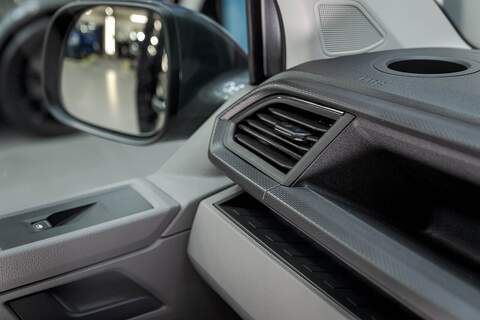 Volkswagen Transporter 2.0 T32 Diesel 204PS DSG 4MOTION Kombi SWB - N5943