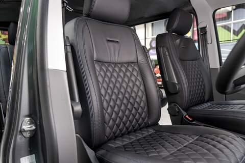 Volkswagen Transporter 2.0 T32 Diesel 204PS DSG 4MOTION Kombi SWB - N5943