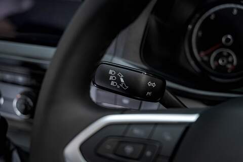 Volkswagen Transporter 2.0 T32 Diesel 204PS DSG 4MOTION Kombi SWB - N2960