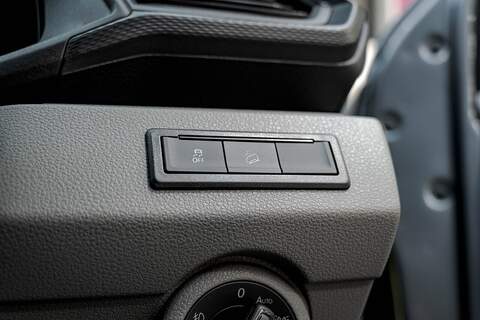 Volkswagen Transporter 2.0 T32 Diesel 204PS DSG 4MOTION Kombi SWB - N2960