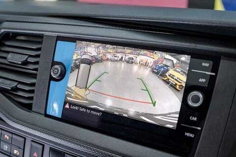 Volkswagen Transporter 2.0 T32 Diesel 204PS DSG 4MOTION Kombi SWB - N2960