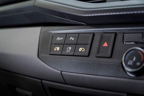 Volkswagen Transporter 2.0 T32 Diesel 204PS DSG 4MOTION Kombi SWB - N2960