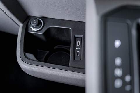 Volkswagen Transporter 2.0 T32 Diesel 204PS DSG 4MOTION Kombi SWB - N2960